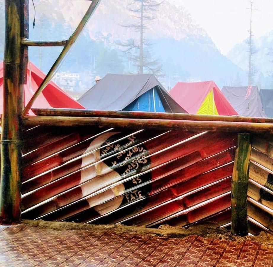 Stayhigh Camps & Cottages Касол Екстериор снимка