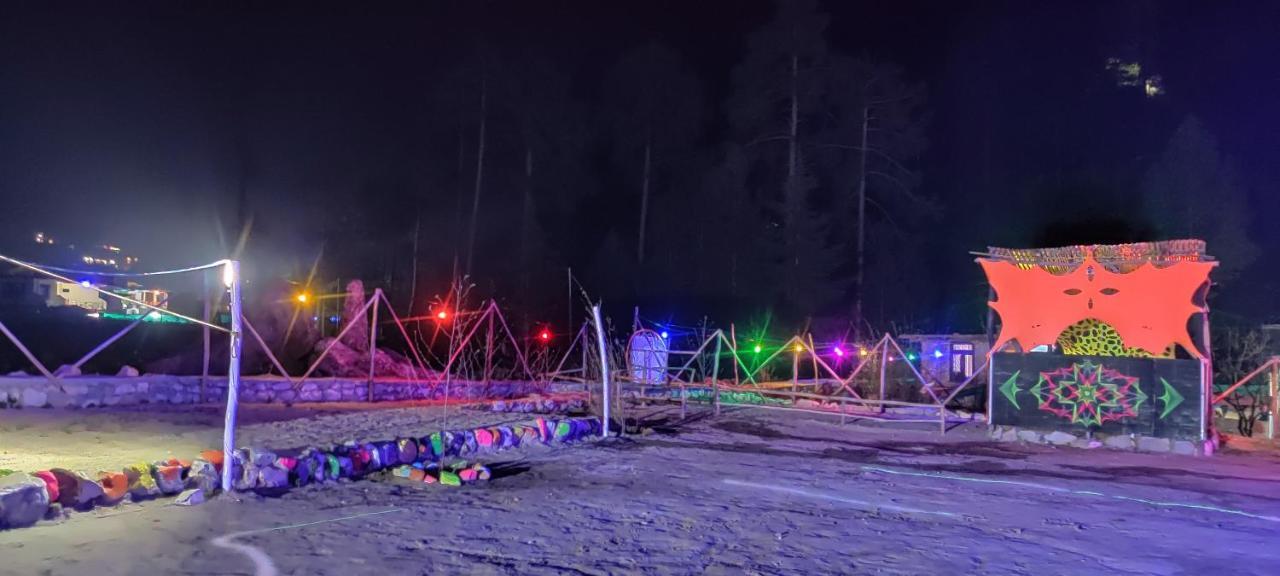 Stayhigh Camps & Cottages Касол Екстериор снимка