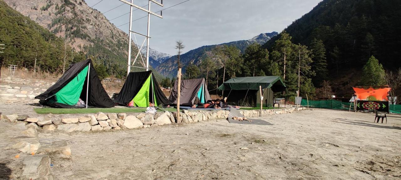 Stayhigh Camps & Cottages Касол Екстериор снимка