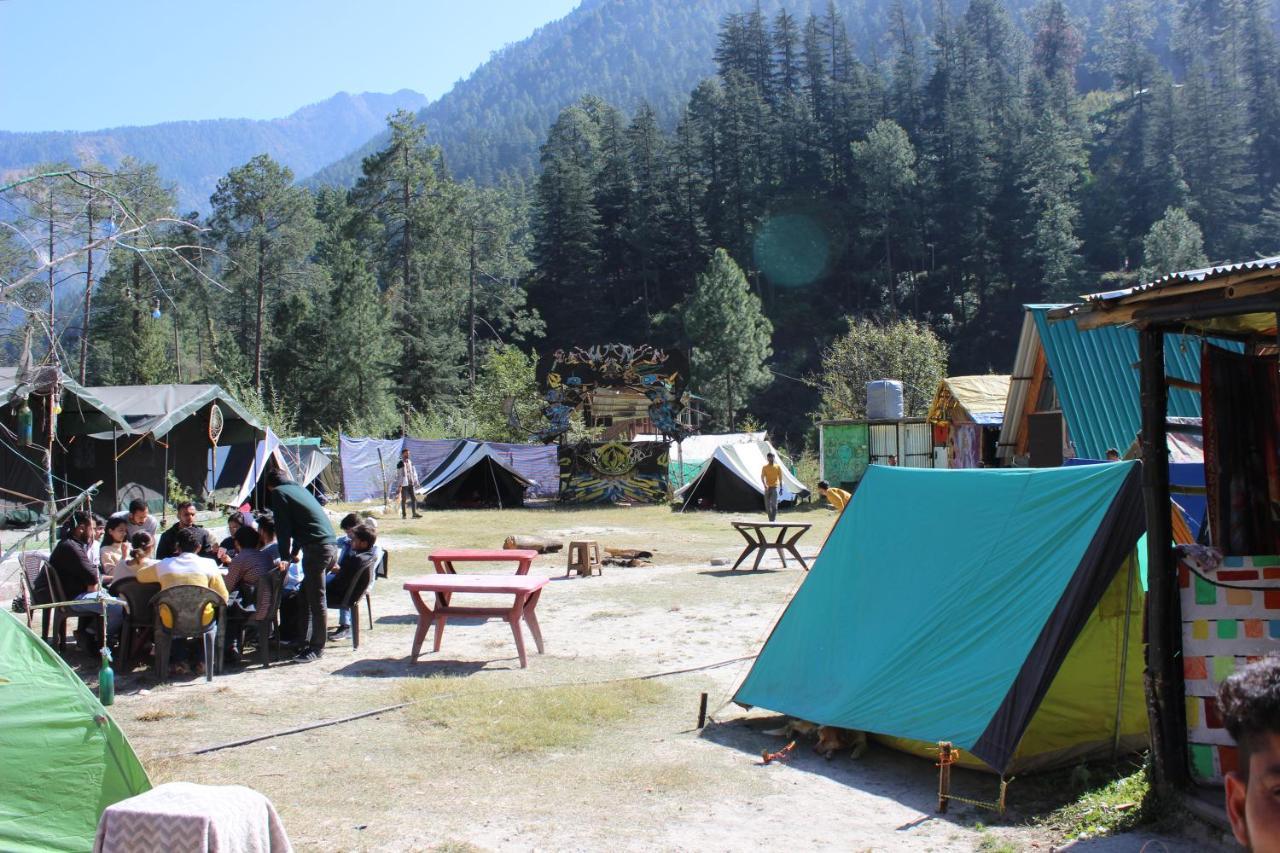Stayhigh Camps & Cottages Касол Екстериор снимка