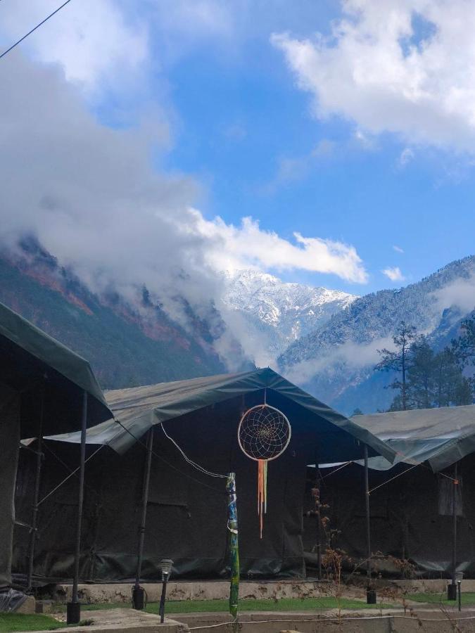 Stayhigh Camps & Cottages Касол Екстериор снимка